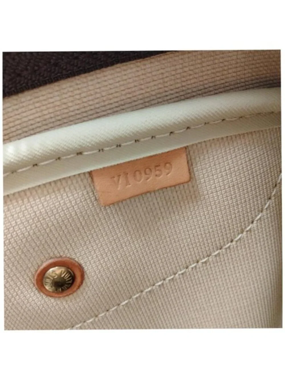 Authentic Louis Vuitton Evasion MM Monogram Travel Bag